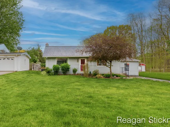 526 W Prairie Ave, Hastings, MI 49058
