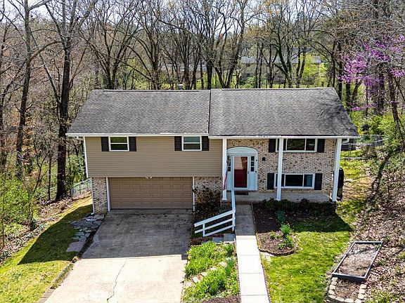 4th image of 620 Mountain Wood Dr