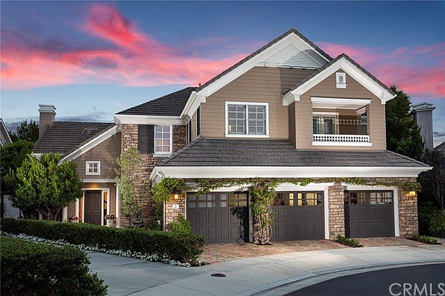 1st image of 7 Ironwood Dr
