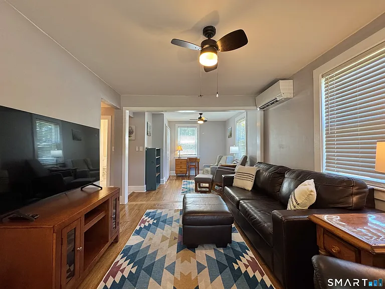 69 Morse Ave — Photo 12