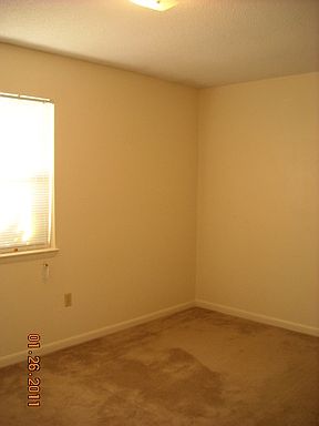 3rd image of 816 Lark St APT 7