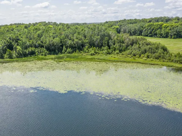 26101 Rice Lake Trl, Detroit Lakes, MN 56501