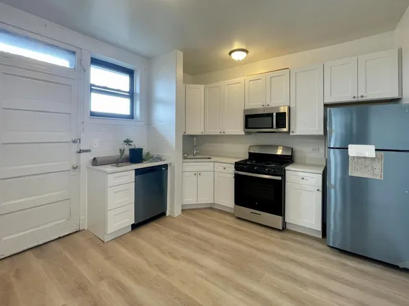 2640 N Milwaukee Ave, Chicago, IL