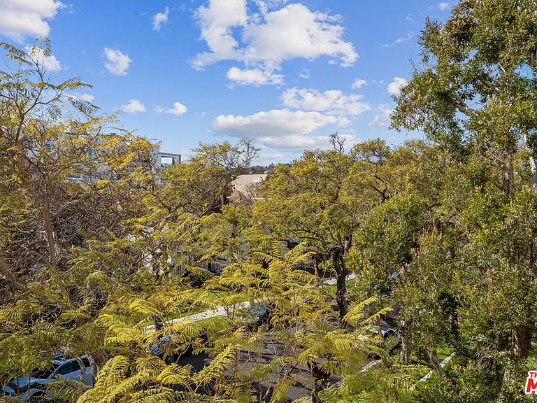 440 N Oakhurst Dr #301 — Photo 30