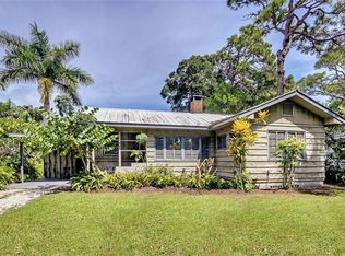 429 Woodland Dr, Sarasota, FL 34234