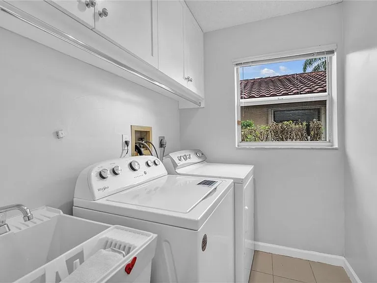 1230 Fairfax Ct — Photo 62