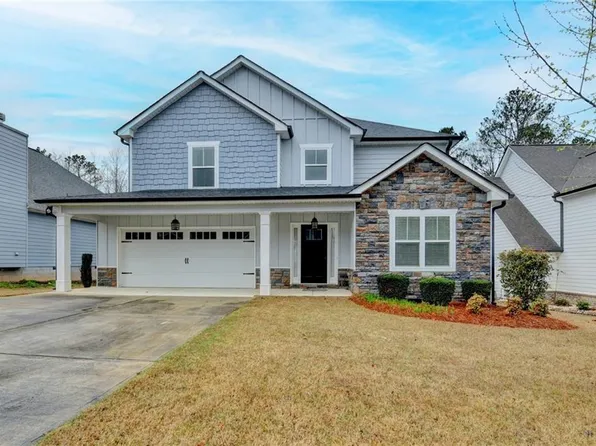 131 Brookstone Dr, Carrollton, GA 30116