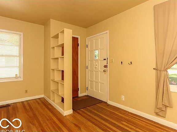 5th image of 2503 Butterfield Dr