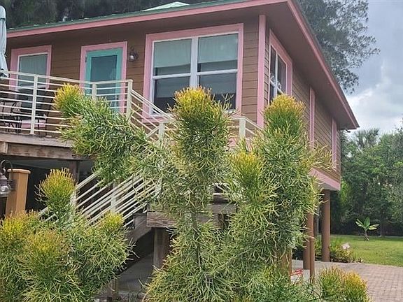 2nd image of 4282 NE Indian River Dr