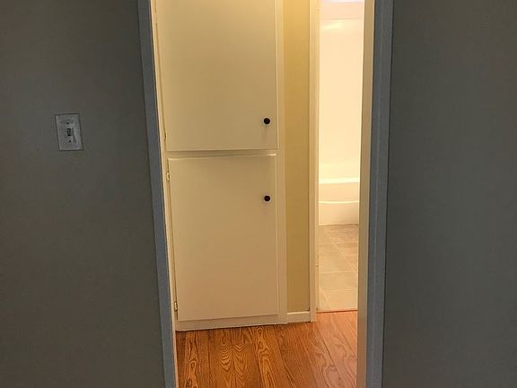 5th image of 2420 E 5th St APT 1