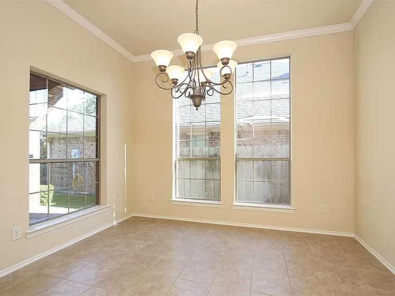 23118 Century Plant Dr — Photo 7