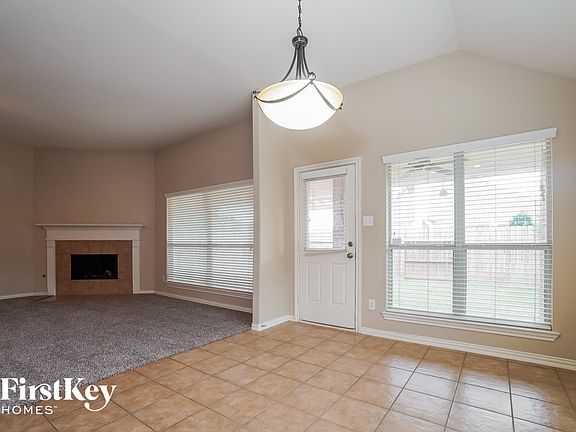 4th image of 6403 Alicia Way Ln