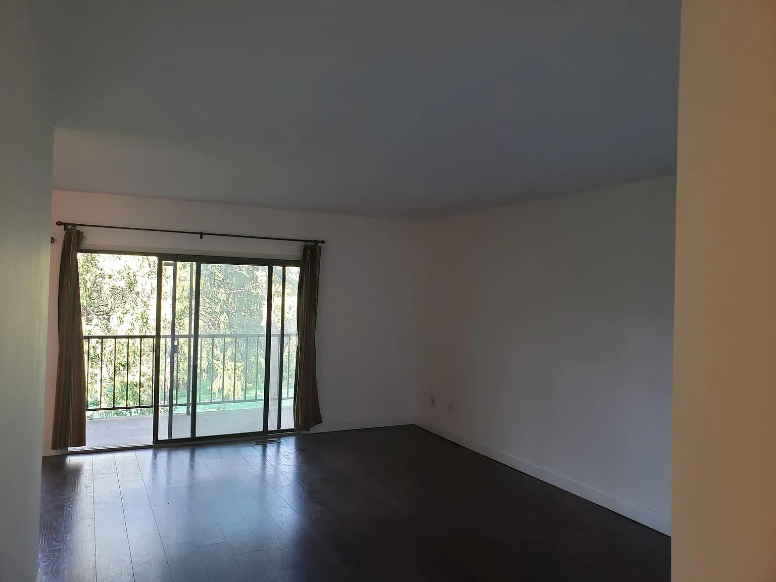 2 bed, 1170 sqft, $1,800 — Photo 4