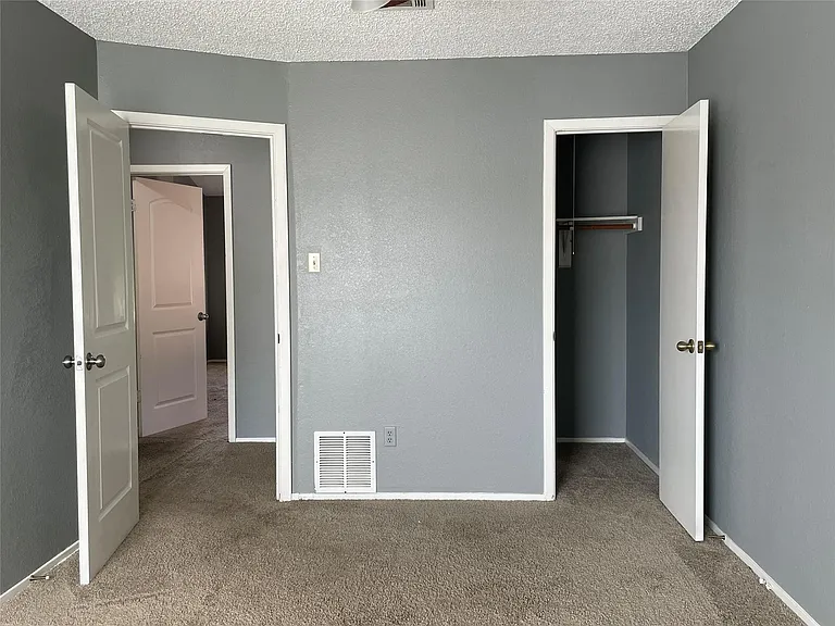 12702 Margit Dr — Photo 21