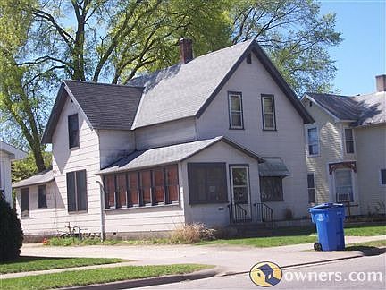 2nd image of 1017 W 6th St