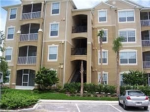 WH3C7675CS-303-condo-building-front1