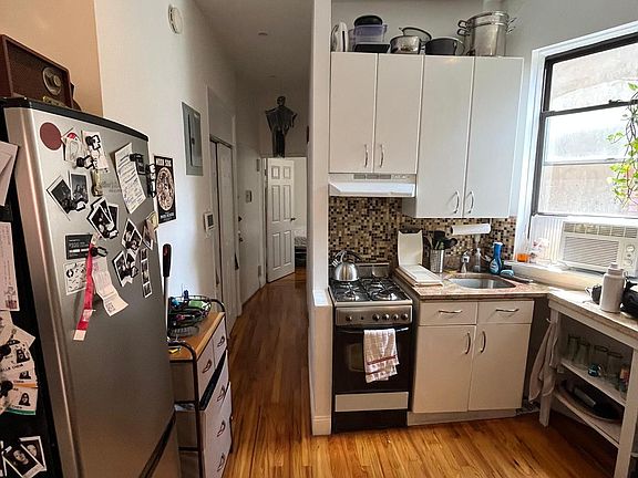 5th image of 611 E 11th St APT 7D