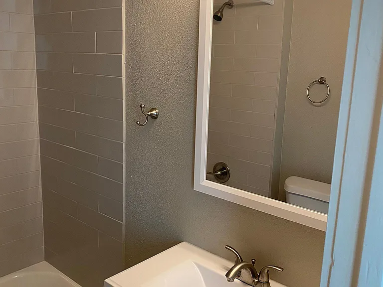 1808 Hadley St #6 — Photo 19