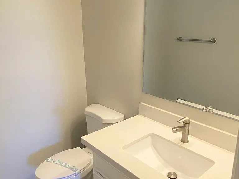 7035 E Wilshire Dr — Photo 13