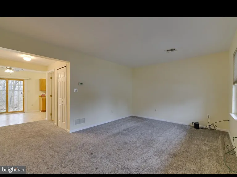 15 Deep Hollow Ln — Photo 3
