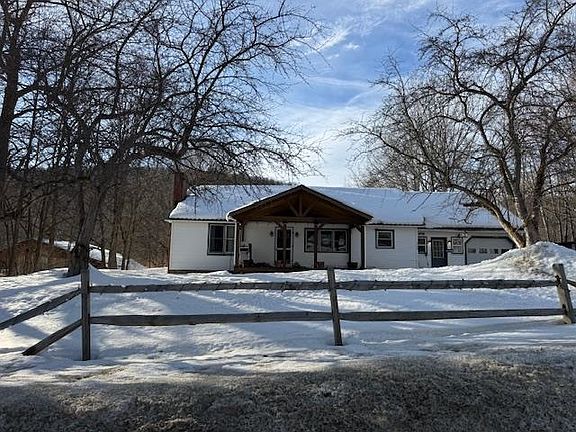 3rd image of 942 Main Street