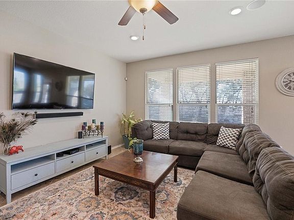 5th image of 1737 Bovina Dr
