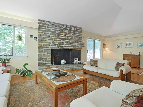 4650 Livingston Avenue image 4 of 27