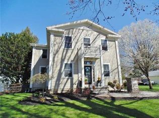 216 N 5th St, Waterville, OH 43566