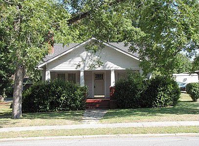 1st image of 119 N Caswell St