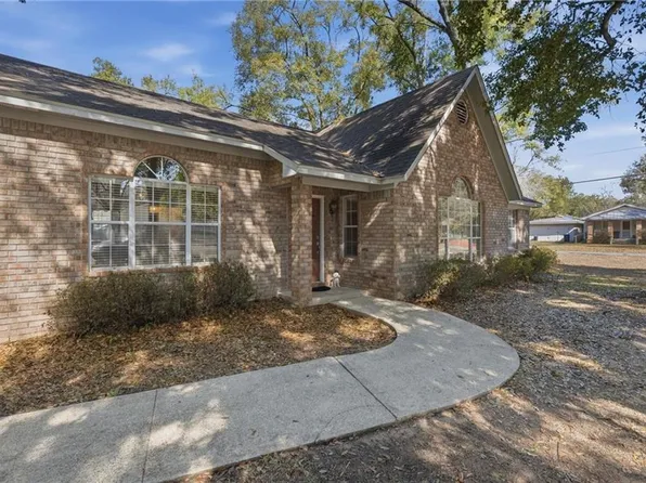 502 3rd St, Fairhope, AL 36532