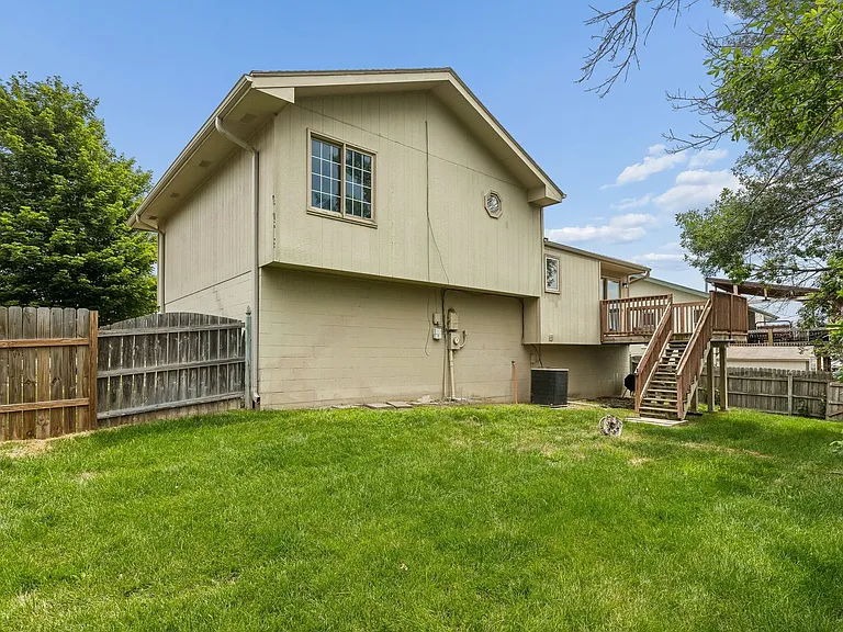 2402 King Dr — Photo 29