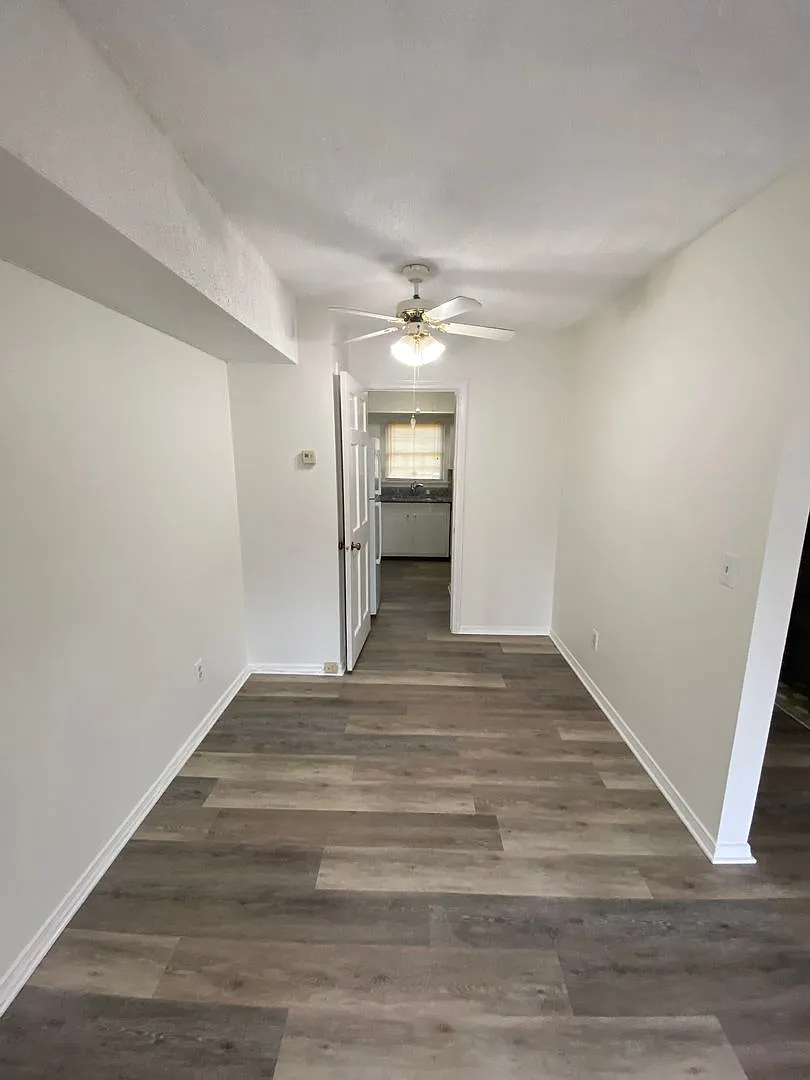 The Cloister Condominiums - 2 bedroom, 1 bath — Photo 3