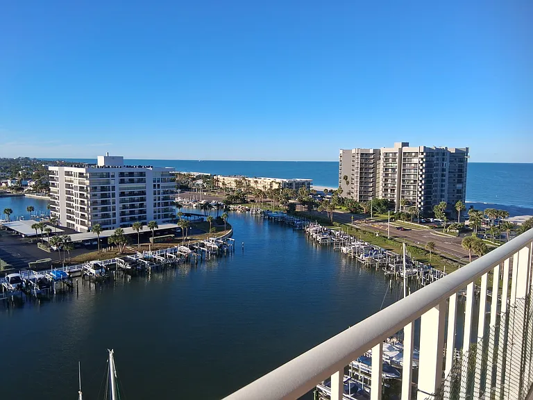 1621 Gulf Blvd #1105 — Photo 20