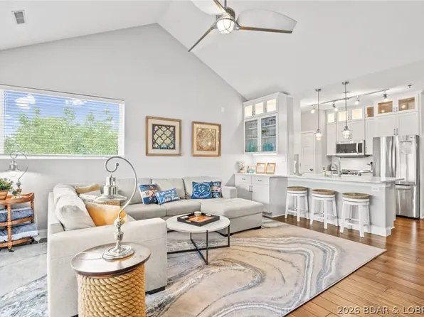 275 Flynn Rd Unit 411, Lake Ozark, MO 65049