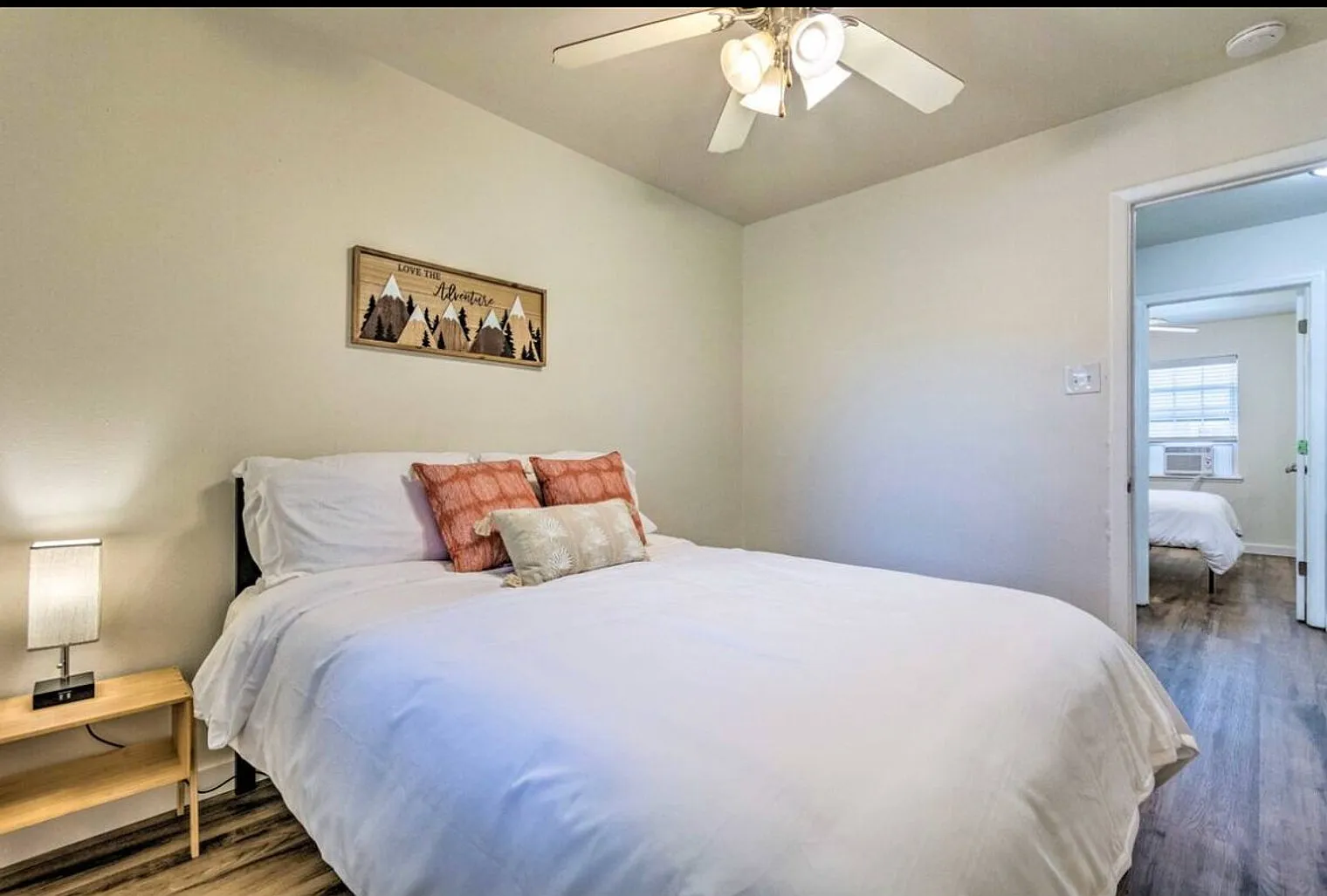 2 bed, 1.0 bath, $2,952 — Photo 4