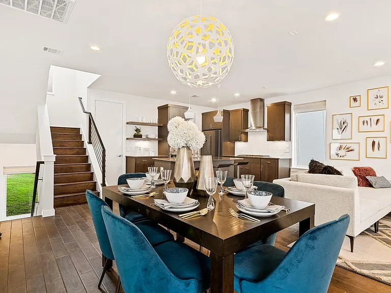 2301 Bluebonnet Ln #10 — Photo 4