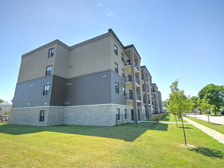 207 Brock St #319 — Photo 7