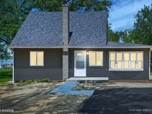 22418 W Shagbark Ln, Antioch, IL 60002