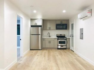 22526 Avenue San Luis, Woodland Hills, CA 91364