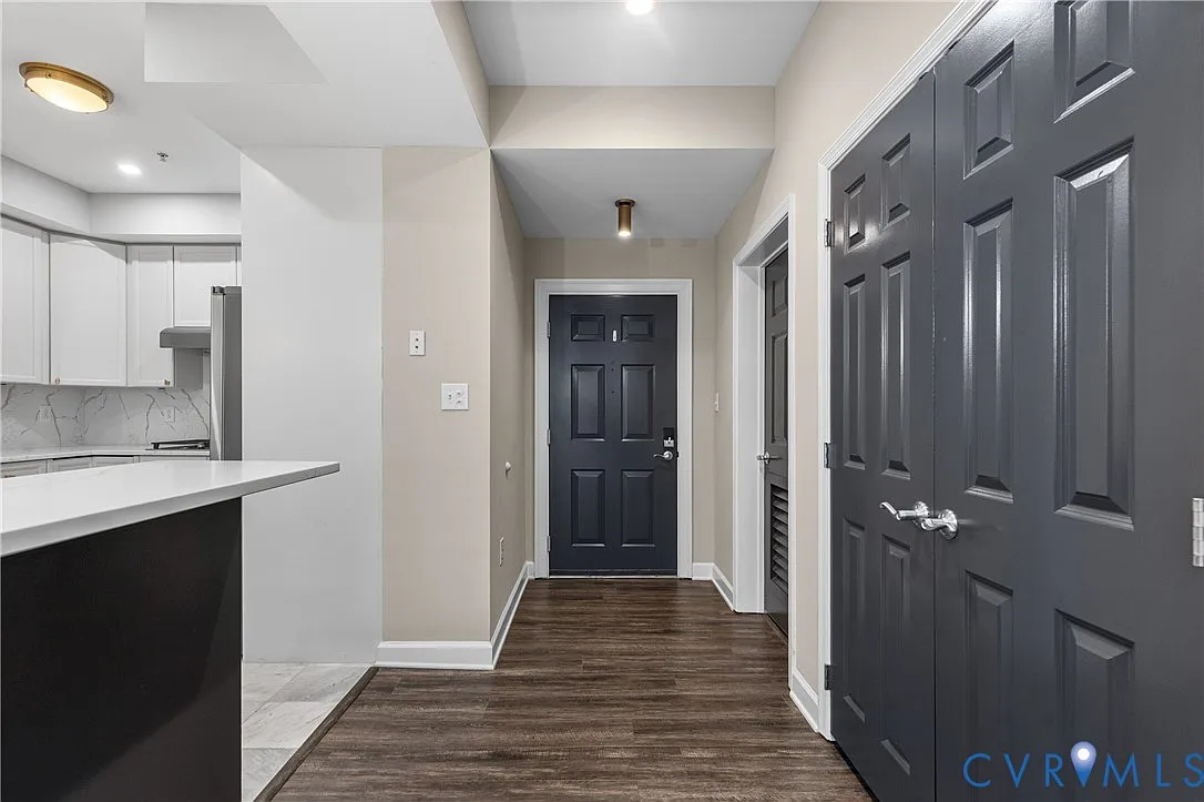 2 bed, 2.0 bath, 1688 sqft, $2,900 — Photo 3