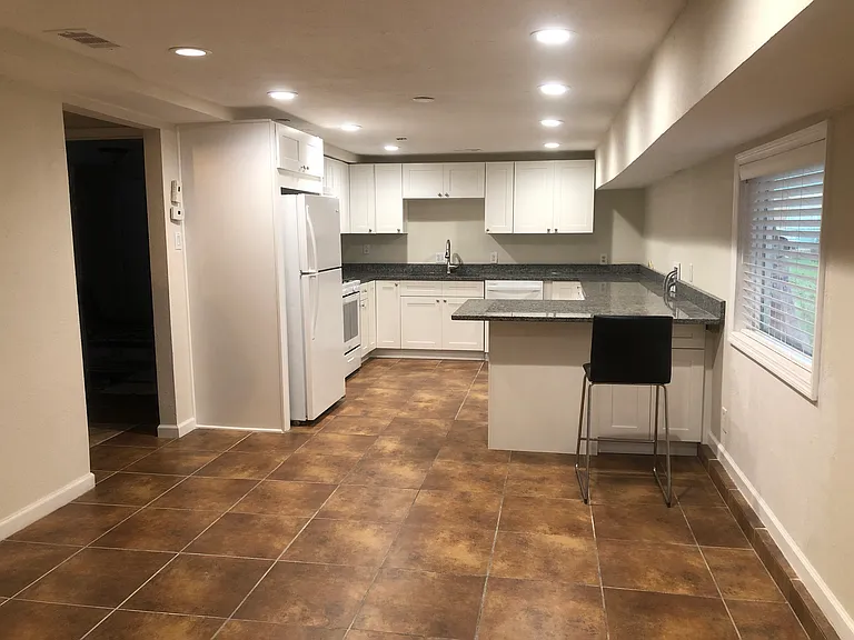 705 Church St #1 — Photo 5
