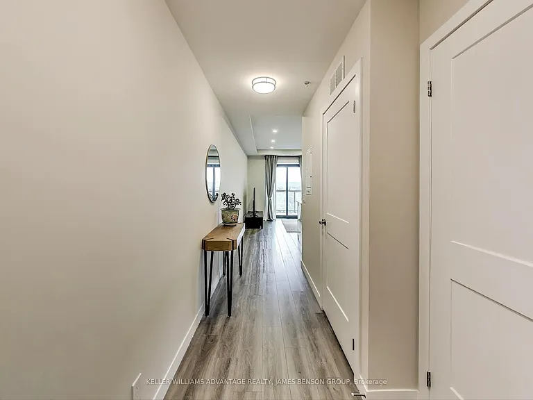 15 Queen St S #907 — Photo 10