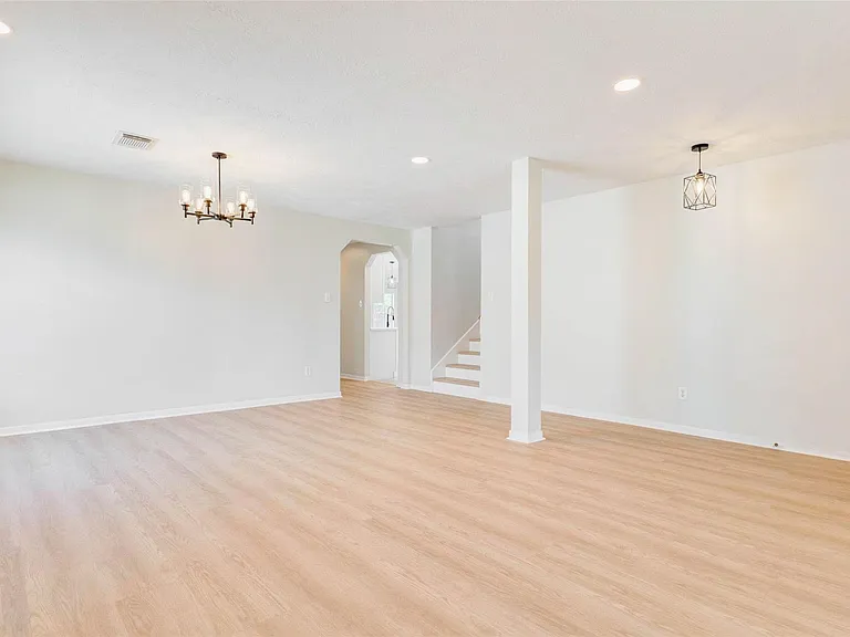5318 Cilantro Ln — Photo 9