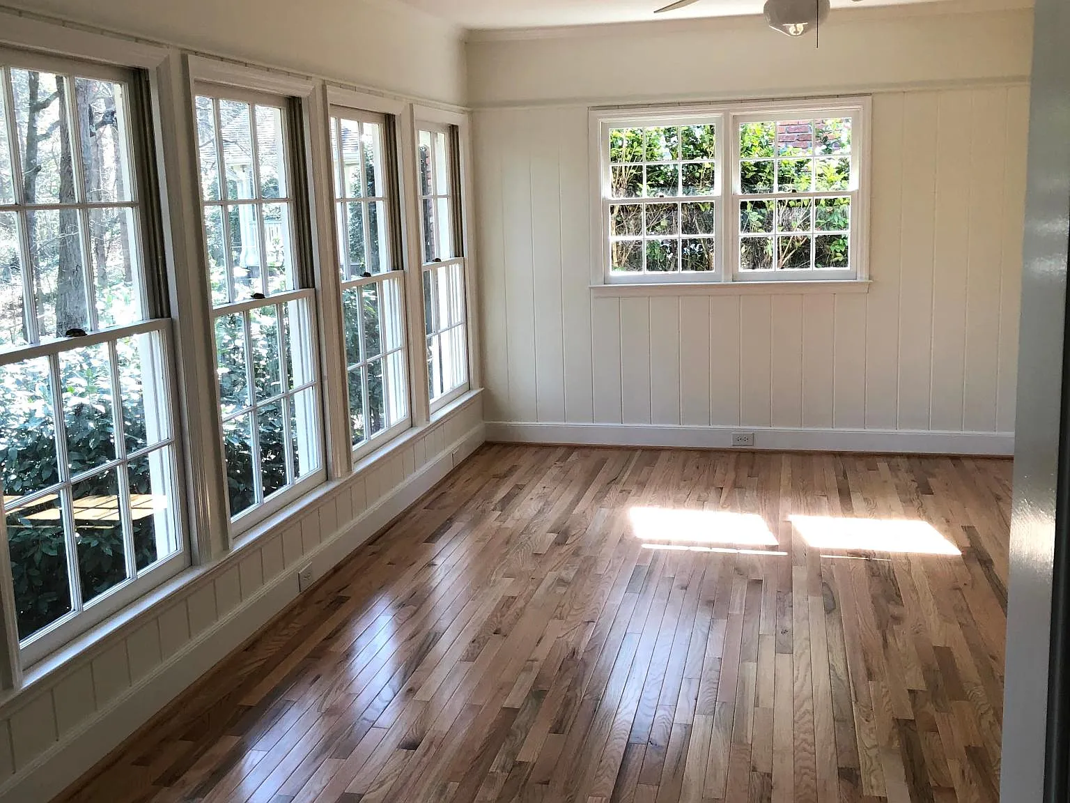 6915 Heathfield Dr — Photo 2