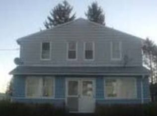 1045 Grant St, Hazleton, PA 18201