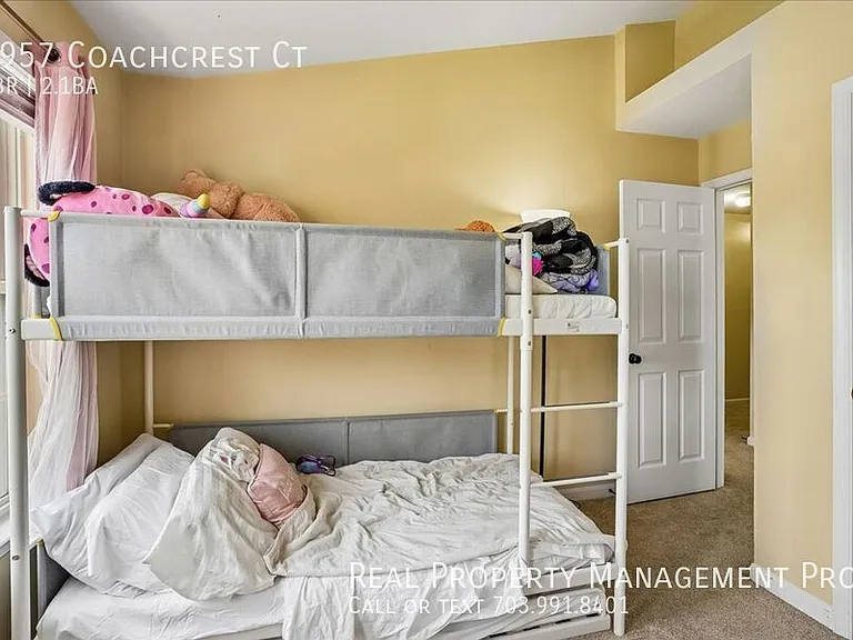 7957 Coachcrest Ct — Photo 21