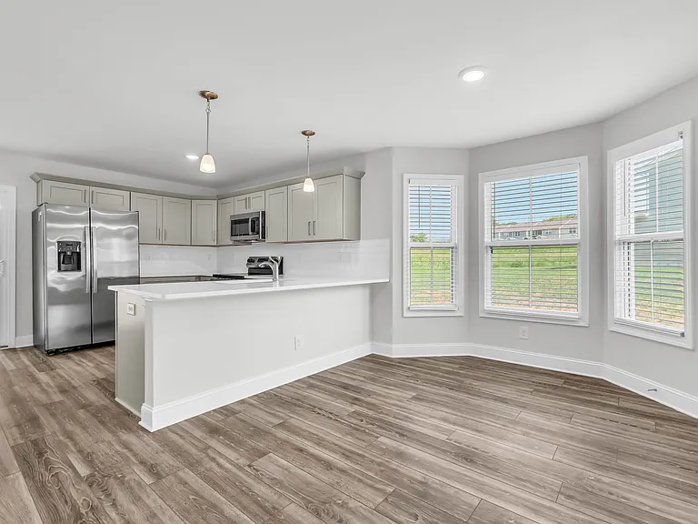 224 Limestone Point Dr — Photo 2