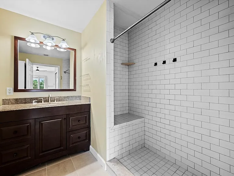 1200 Town Center Dr #207 — Photo 11