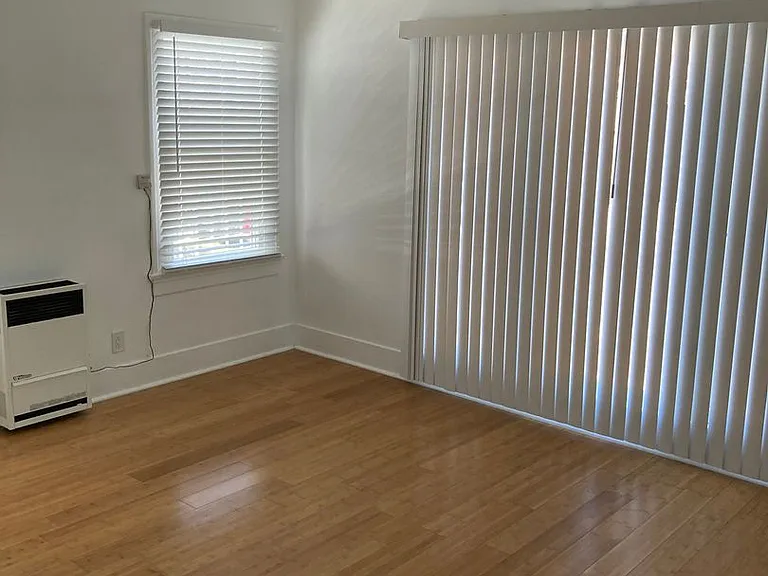 "Lofts @ Larchmont"- Lofts at Larchmont LLC — Photo 19