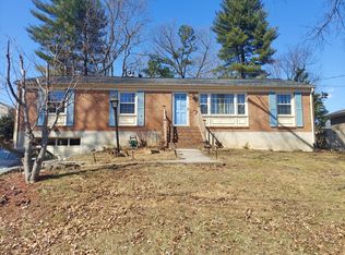 3437 Greencliff Rd, Roanoke, VA 24018